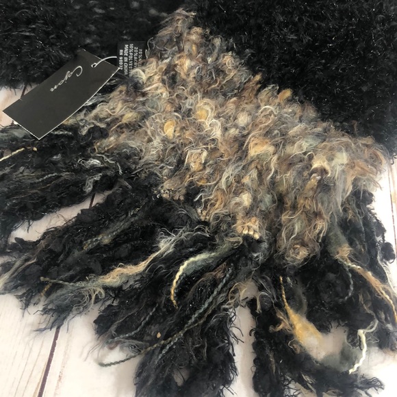 NWT Cejon Faux Feather Fringe Black Scarf - Picture 3 of 10